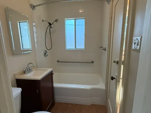 1346 Barrington Way #1346, Glendale, CA 91206
