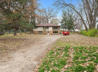 941 Gershwin Ave N, Oakdale, MN 55128
