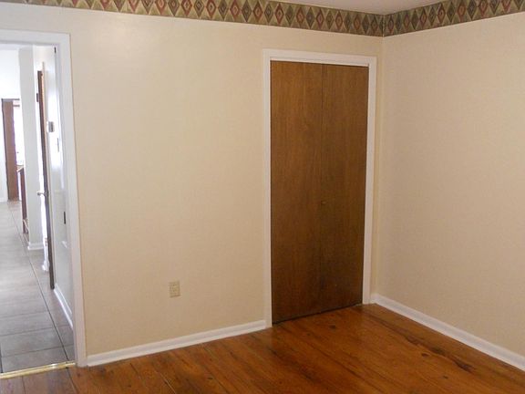 4th image of 1114 Arabella St