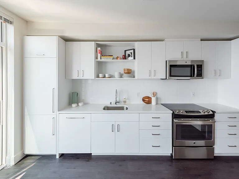Cora Queen Anne — Photo 13
