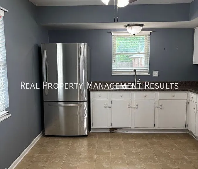 1762 Spring Ct — Photo 5