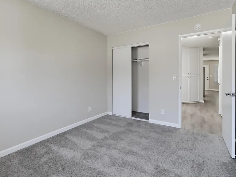 Moss Garden Apartments — Photo 30
