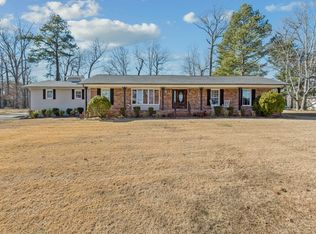 1913 Country Club Dr, Tullahoma, TN 37388