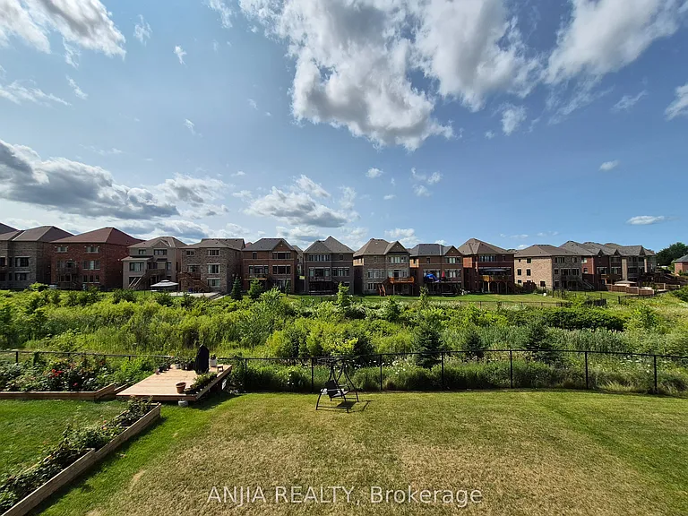 50 Meadow Vista Cres #UPPER — Photo 25