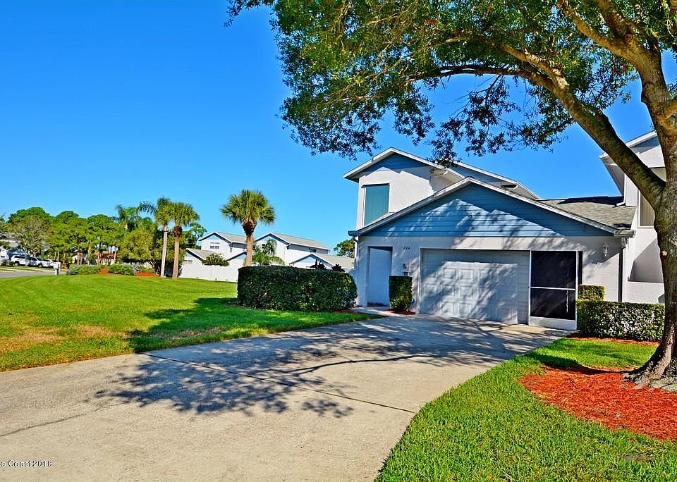 1st image of 824 Villa Dr