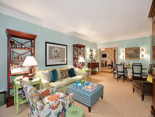 Sold by Sotheby's International Realty | media 23