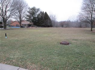 4546 Candlewood Dr, Lockport, NY 14094