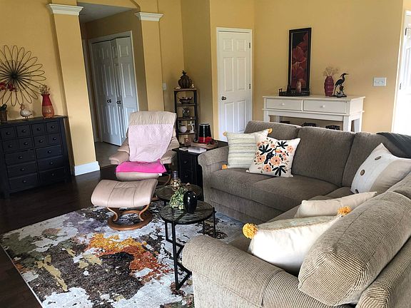 3rd image of 2423 Timberstone Dr