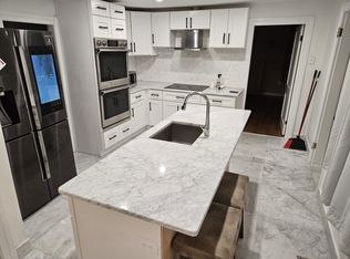 7 Darrow St, Worcester, MA 01606