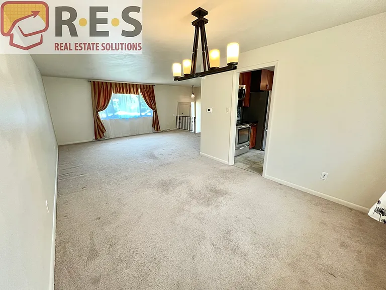 2723 S Otis St — Photo 16