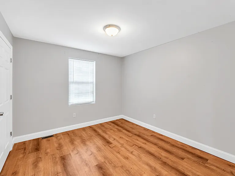 65 Marietta St #2 — Photo 12