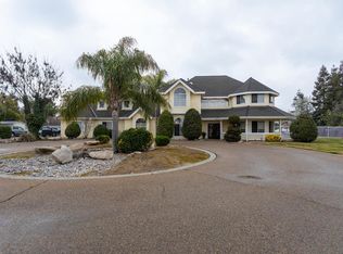 13170 E Ashlan Ave, Sanger, CA 93657