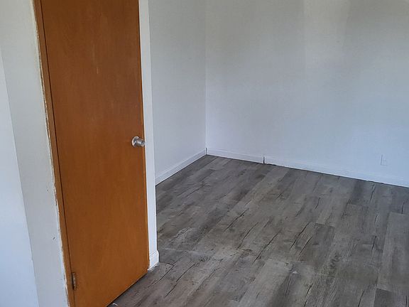 4th image of 9215 56th Ave S Unit 2