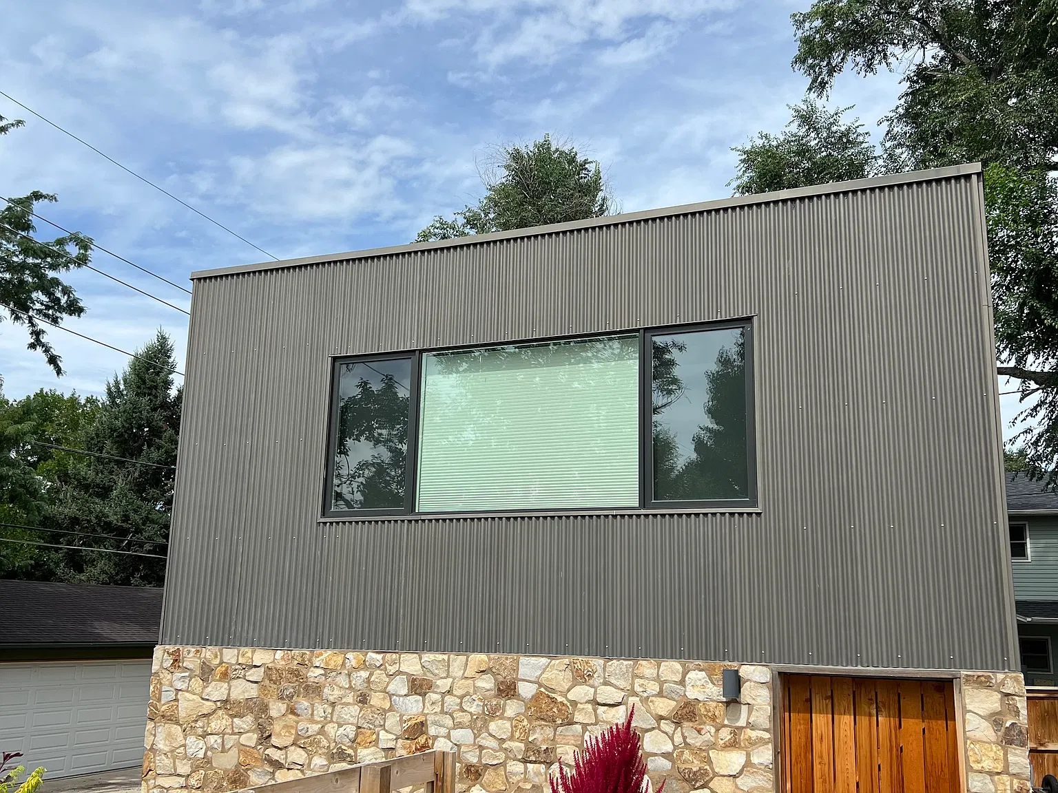 Studio, 575 sqft, $2,050 — Photo 3