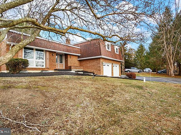 4th image of 1421 Earlys Mill Rd