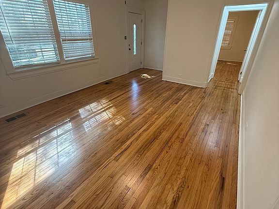 4th image of 104 N 19th Ave
