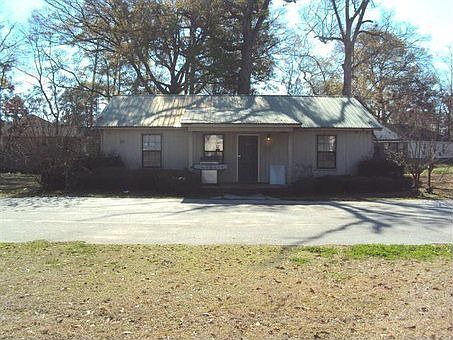 1st image of 804 S Berrien St