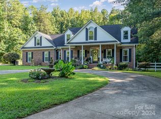 10227 Mount Holly Rd, Charlotte, NC 28214