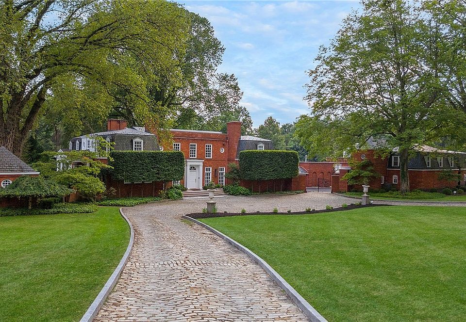 1st image of 898 Persimmon Rd