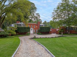 898 Persimmon Rd, Sewickley, PA 15143