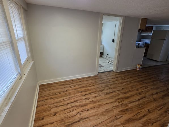 6233 Richville Dr SW