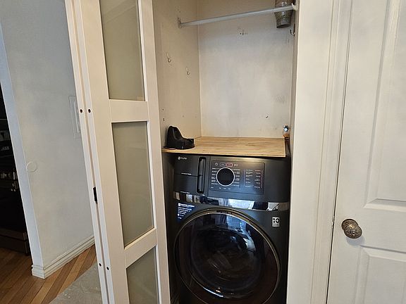 5th image of 4760 Templeton St APT 3116