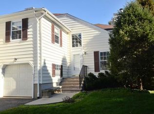 3804 James Ct, Middletown, NJ 07748