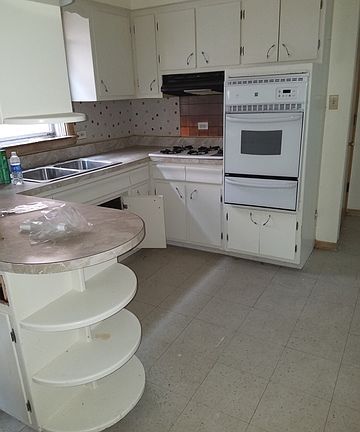 2nd image of 13917 S Wentworth Ave
