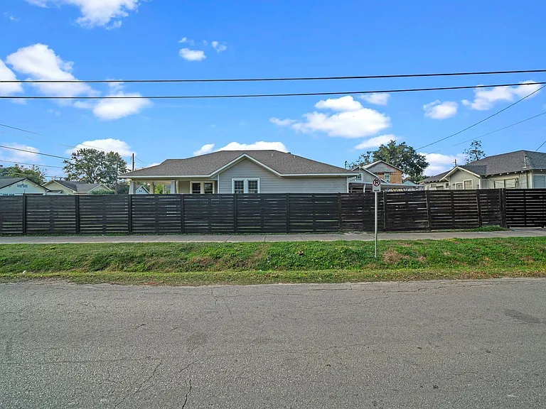 5711 Sherman St — Photo 23