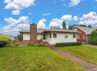 2142 Cottage Ave E, Saint Paul, MN 55119