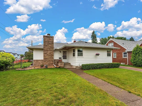 2142 Cottage Ave E, Saint Paul, MN 55119