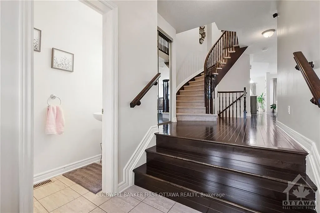 3 bed, $2,900 — Photo 2