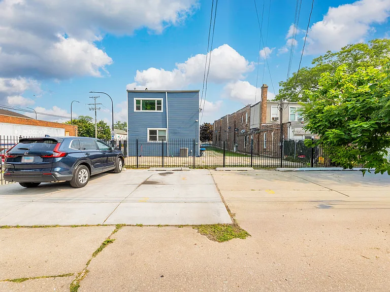 5047 W 25th St #1 — Photo 17