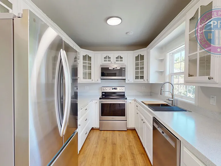 7308 N Jordan Ave — Photo 6