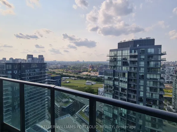 600 Fleet St, Toronto, ON