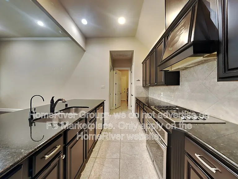 571 Cotley Dr — Photo 4