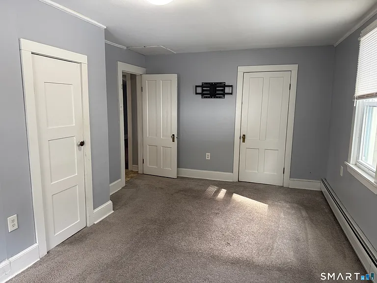 12 Hillcrest Ave W #3 — Photo 9