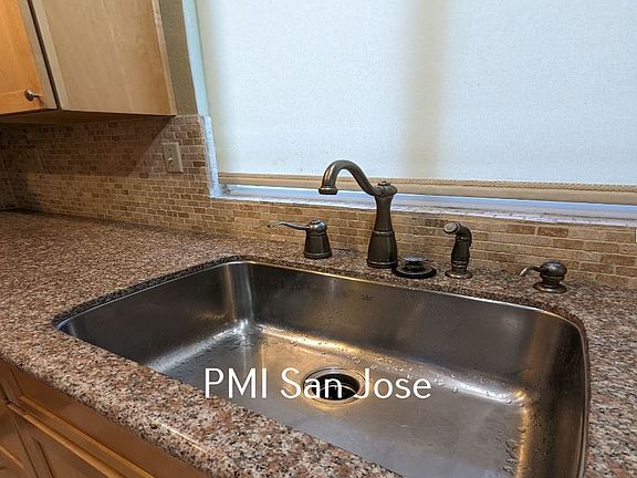 2726 Mabury Square - Kitchen Sink (1)_05072024