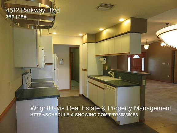 3rd image of 4512 Parkway Blvd