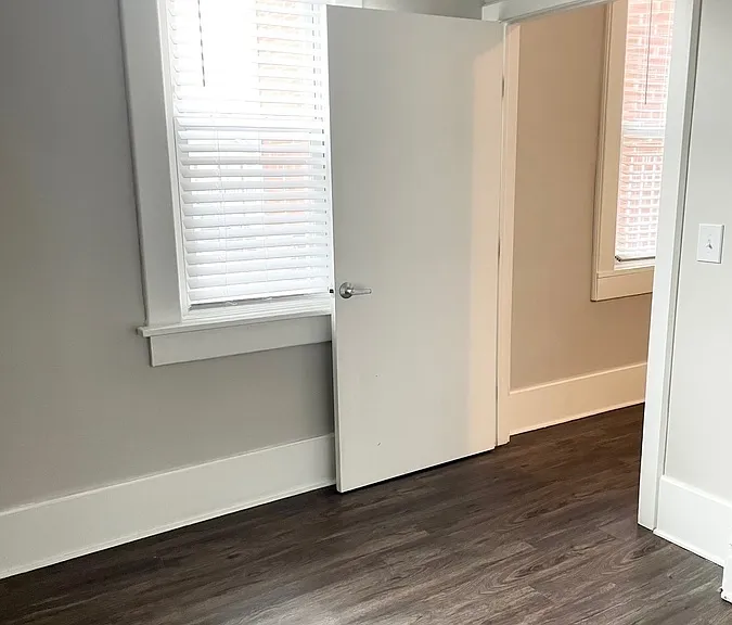 340 Saint Clair Ave #208 — Photo 7