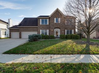 3703 Armstrong Dr, Bloomington, IL 61704