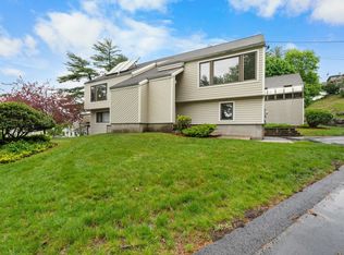 12 Althea Ln, Nashua, NH 03062