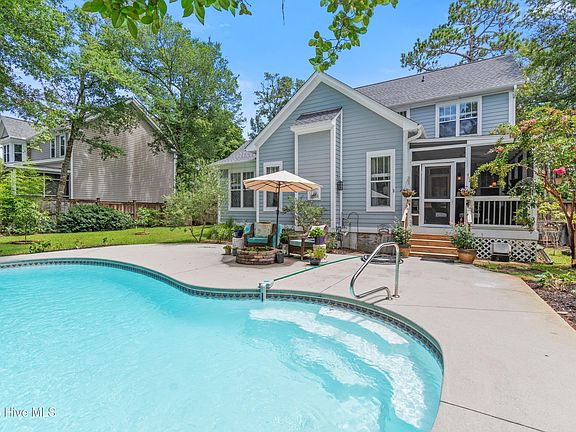 4th image of 5147 Fernwood Drive