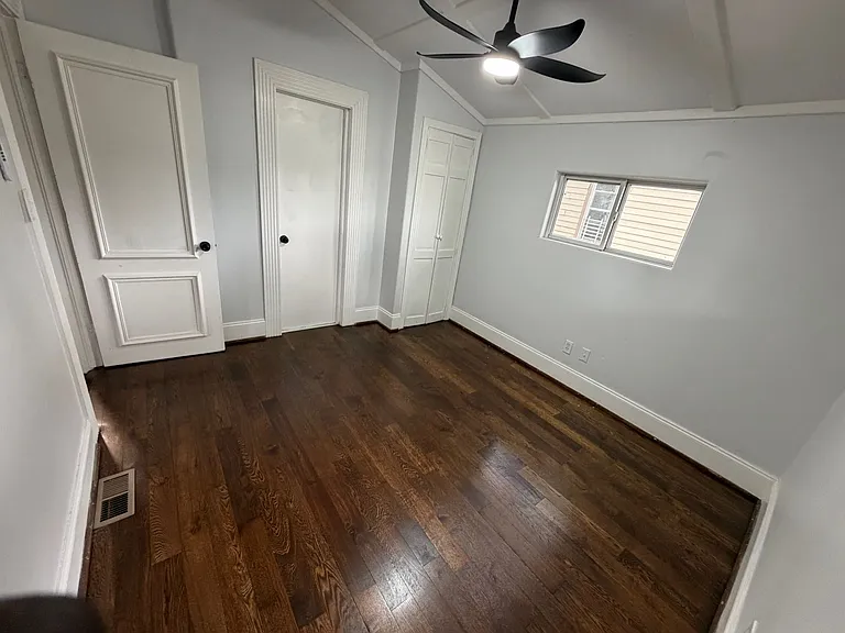 5637 Forest Ave — Photo 4