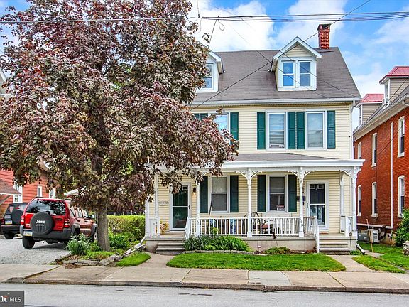 2nd image of 146 Hanover St