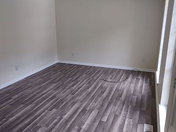 2nd image of 1758 6th Pl NW Unit B