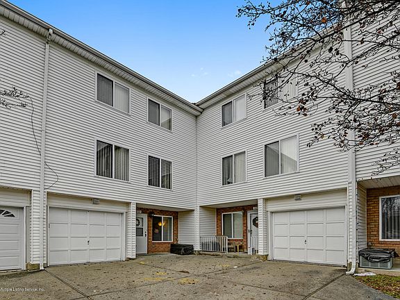 2nd image of 299 Aspen Knolls Way