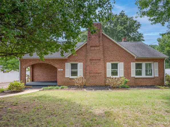 125 Sunnyside St, Forest City, NC 28043