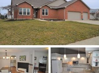827 Stonehenge Dr, Tipp City, OH 45371