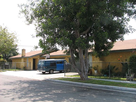 2nd image of 13530 Valle Vista Ave